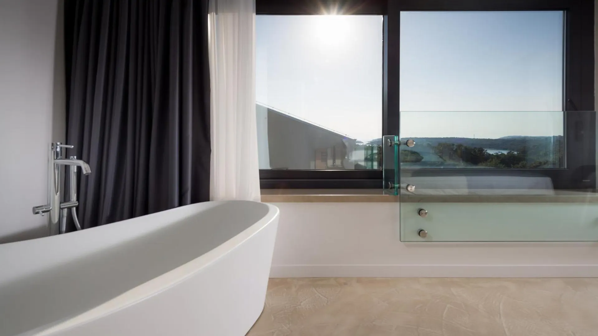 Villa Lucy Banjole For 12 People Near Medulin With Heated Indoor Pool & Spa Just 400 Meters From The Beach